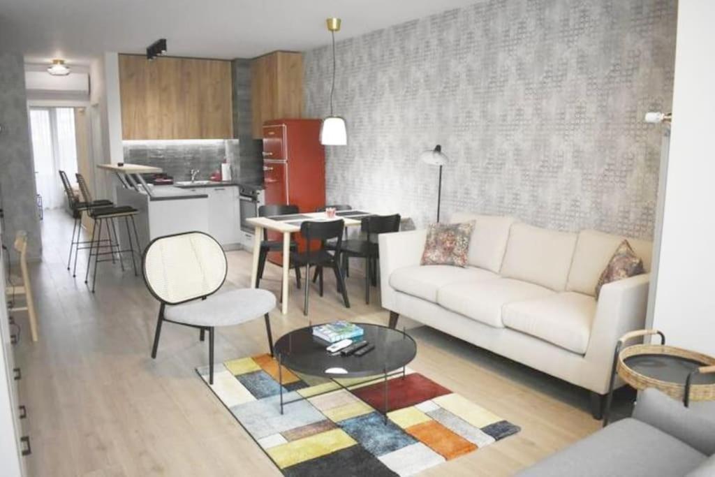 Tokiyo: A Lovely City Center 2 Bedrooms Apartment With Private Parking Sofia Luaran gambar